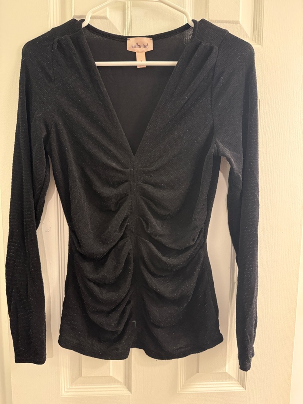 Black Shimmer Ruched V-Neck Long Sleeve Top